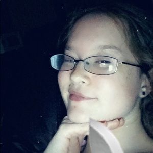 Meet your Posher, Ally